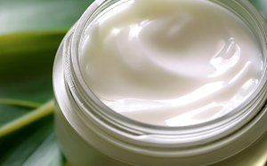 Green Tea & Aloe Vera Ultra-Hydrating Soothing Gel-Cream (50g Jar)